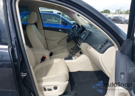 2017 Volkswagen Tiguan 2.0T Sel from USA, damaged, VIN WVGVV7AX1HW506517